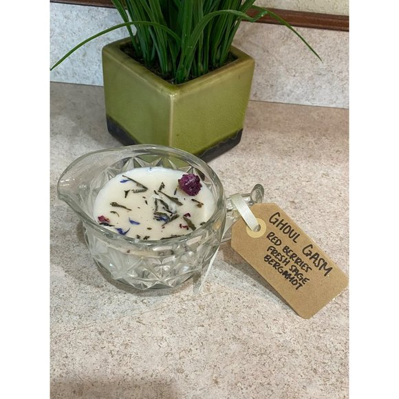 Handmade Ghoul Gasm Handmade Candle - Red Berries, Sage, & Bergamot - Picture 1 of 5